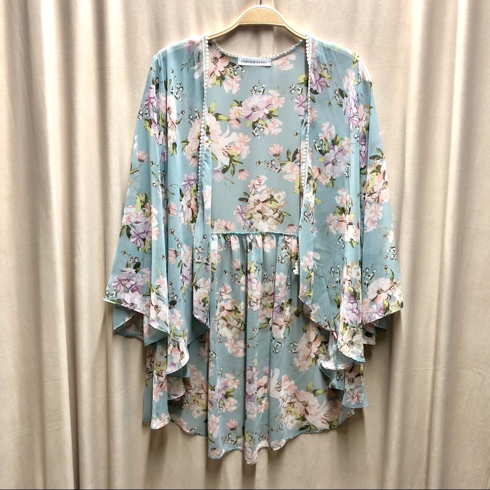 Chris & Carol Flowy Floral Kimono with Lace Detail
